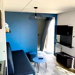 Camping Mobil Vue Sur - Racine 03