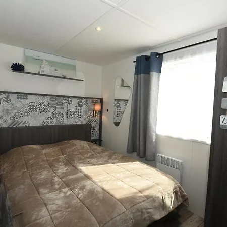 مكان تخييم Mobil Vue Sur - Racine 03