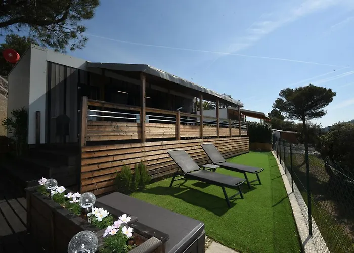 مكان تخييم Mobil Vue Sur - Racine 03 Saint-Raphaël