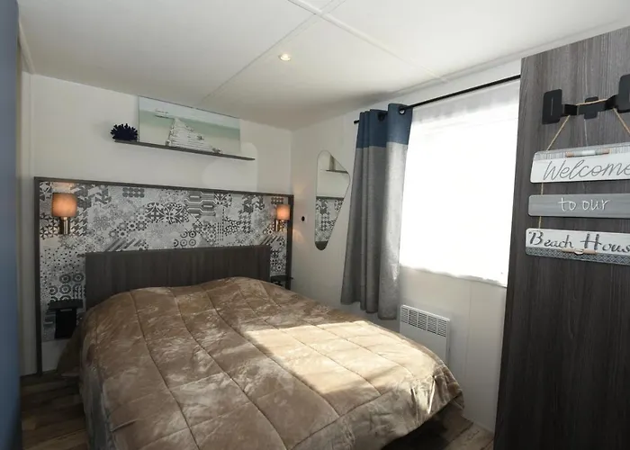 Camping Mobil Vue Sur - Racine 03